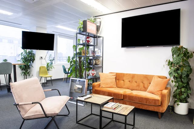 London Bridge – 12 Person Office – St Thomas Street 